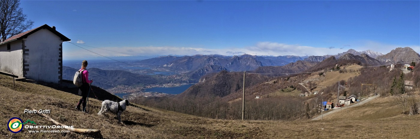 76 Scendendo dal Monte Tesoro vista anche verso il Monte Ocone.jpg